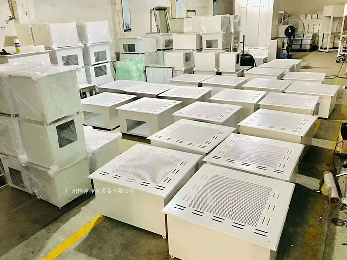 高效送風口通常安裝在潔凈室的天花板或墻壁上，送風面積較大，適用于大面積潔凈室。