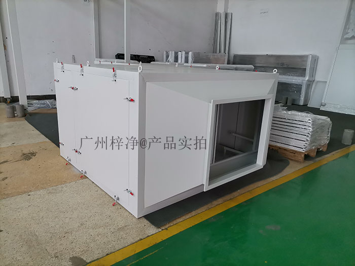 空氣過(guò)濾箱，也被稱(chēng)為凈化過(guò)濾風(fēng)箱或者新風(fēng)過(guò)濾箱