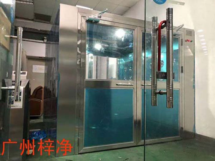 風淋室安裝現場實拍圖 風淋室安裝現場實拍圖